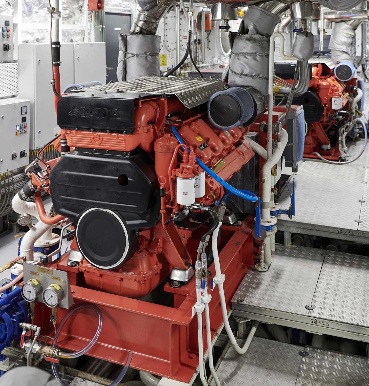 Industrial & Marine Engines